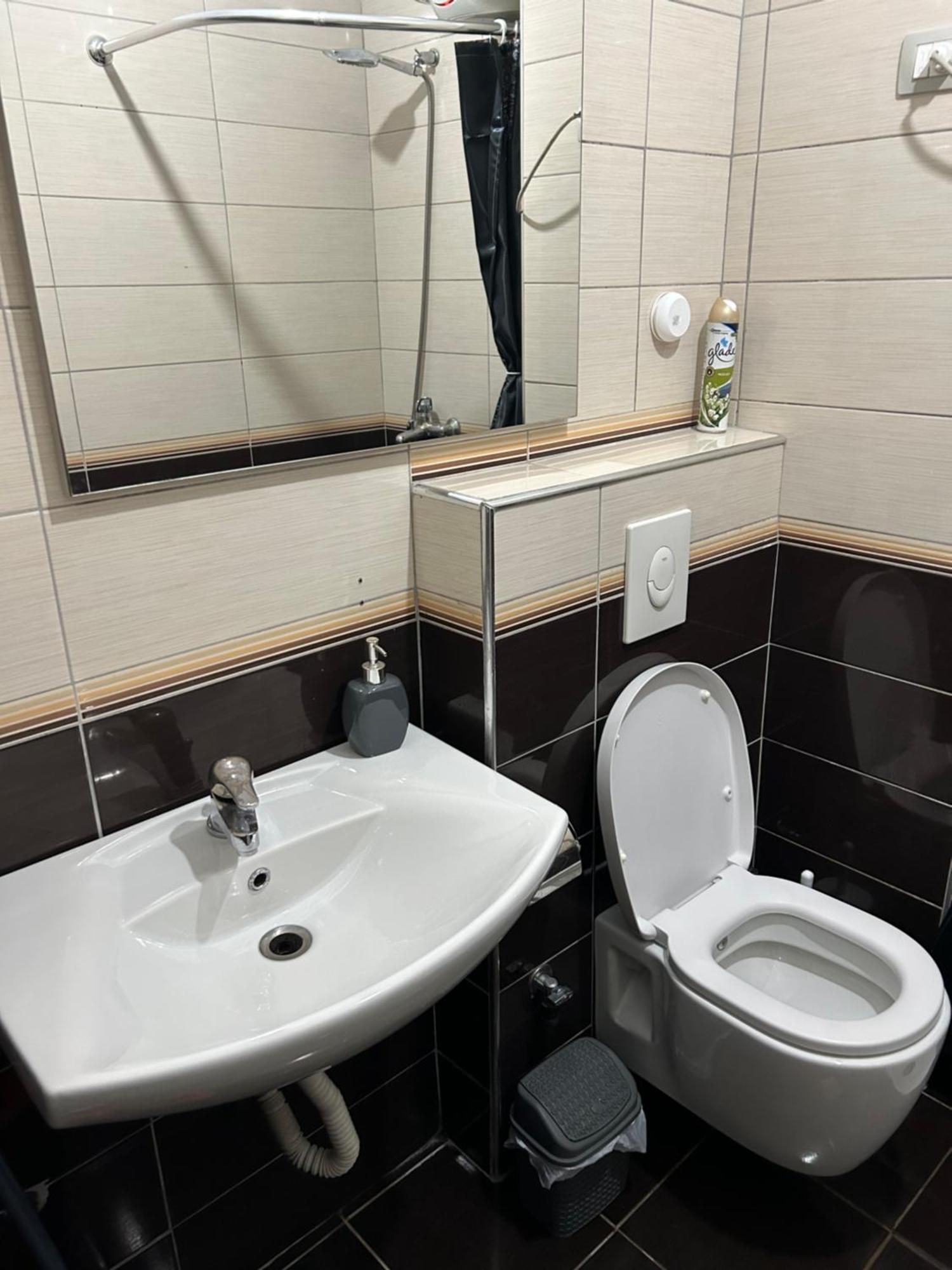 A&X Cozy And Tranquil Apartment - 24H Self Check-In Tirana Esterno foto